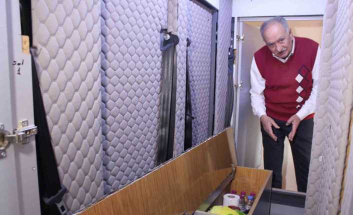 Deprem korkusuyla ’deprem kabini’ üretti