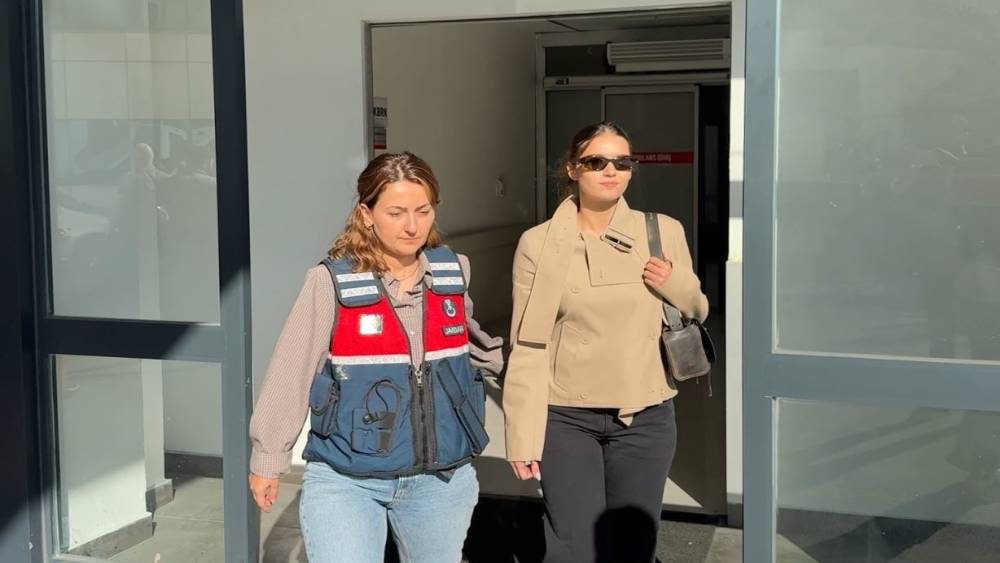 Afra Saraçoğlu sağlık kontrolünden geçirildi