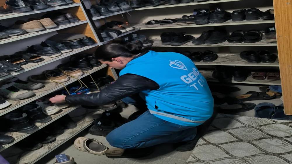 Bayburt&rsquo;ta &ccedil;ocuklara teravih s&uuml;rprizi: Ayakkabılarda &ccedil;ikolata
