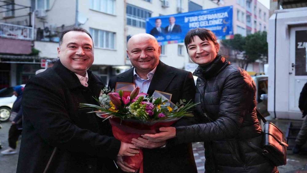 Başkan Dutlulu G&ouml;lmarmaralılarla iftar sofrasında buluştu
