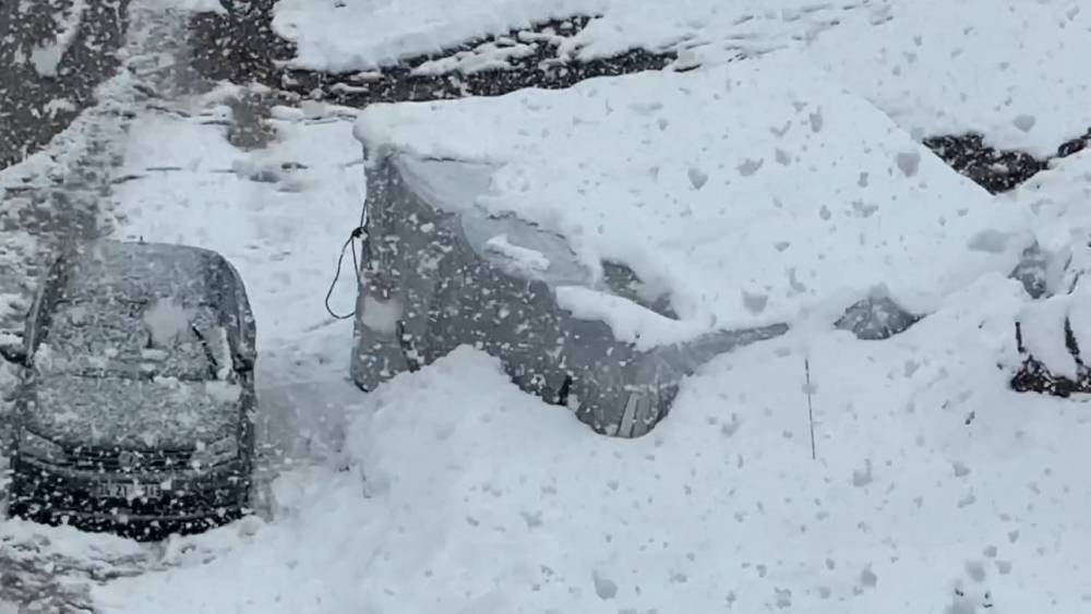 Y&uuml;ksekova&rsquo;ya kış geri geldi
