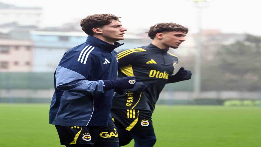 Fenerbah&ccedil;e, Beşiktaş ma&ccedil;ı hazırlıklarına başladı

