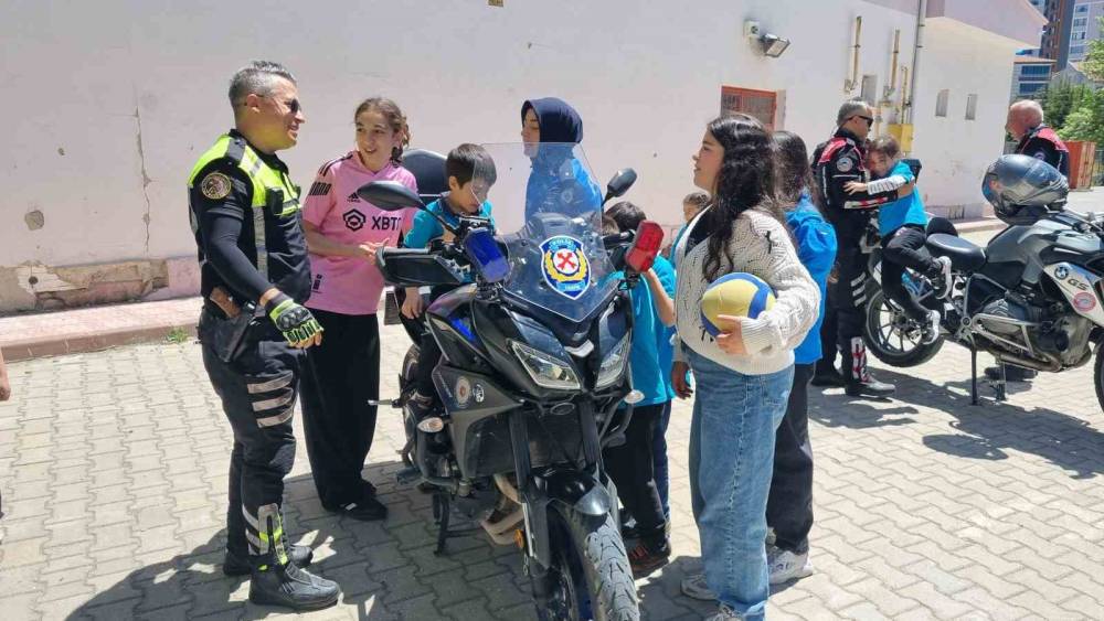 Kırşehir’de öğrencilere güvenlik eğitimi
