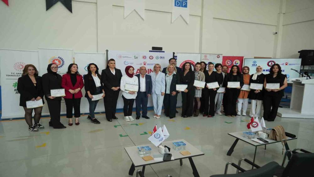 Kadın Mühendis Okulu ilk mezunlarını verdi
