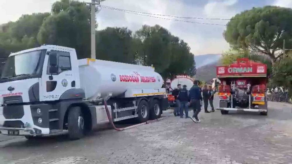 Ziraat alanında başlayan yangın ormana sıçradı

