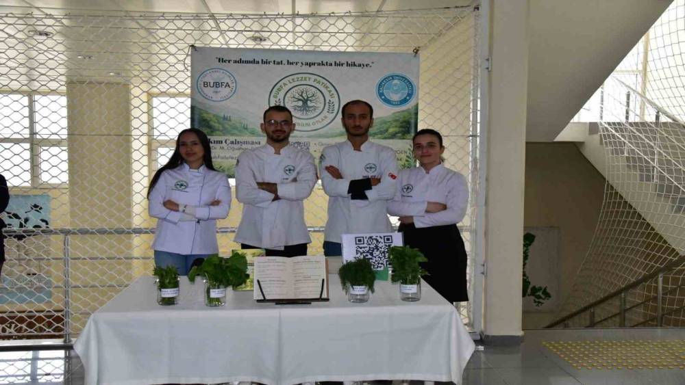 &Uuml;niversiteliler Yenilebilir Otlara Y&ouml;nelik Proje yaptı
