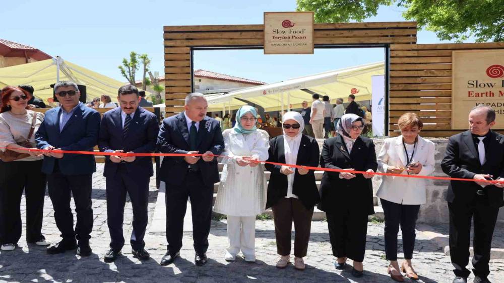 ‘Slow Food’ Kapadokya yeryüzü pazarı açıldı
