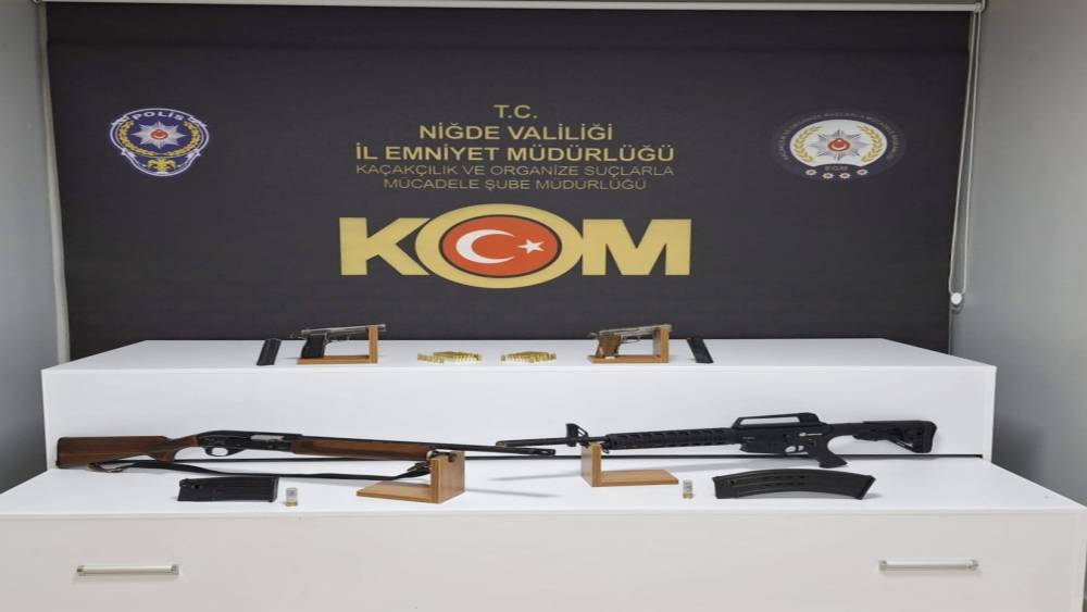 Niğde’de silah teşhircilerine operasyon: 4 gözaltı
