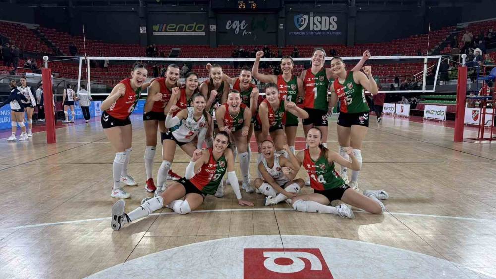 Karşıyaka Voleybol, yarı final maçlarına çıkıyor