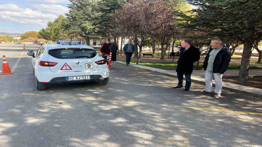 Kırşehir’de ehliyet sınavında 259 aday başarılı oldu
