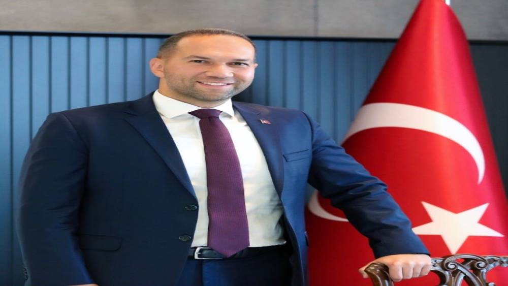 Başkan Özdemir: "102 yıldır Cumhuriyetin ışığında yürüyoruz"
