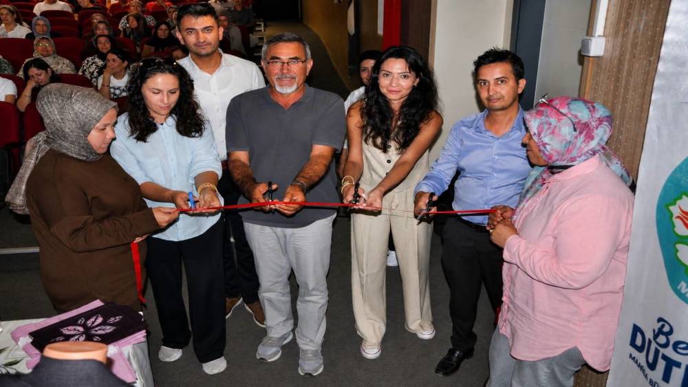 MASMEK Selendi&rsquo;de yıl sonu sergisi b&uuml;y&uuml;k ilgi g&ouml;rd&uuml;
