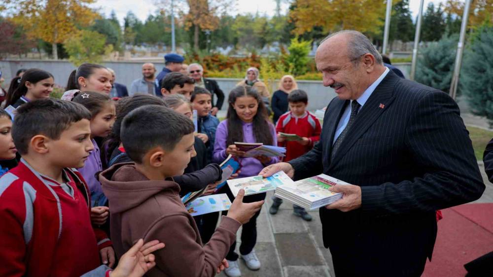 Taşköprü Belediyesi’nin geleneksel hale getirdiği ‘Çocuk Kitapları Günleri’ devam ediyor
