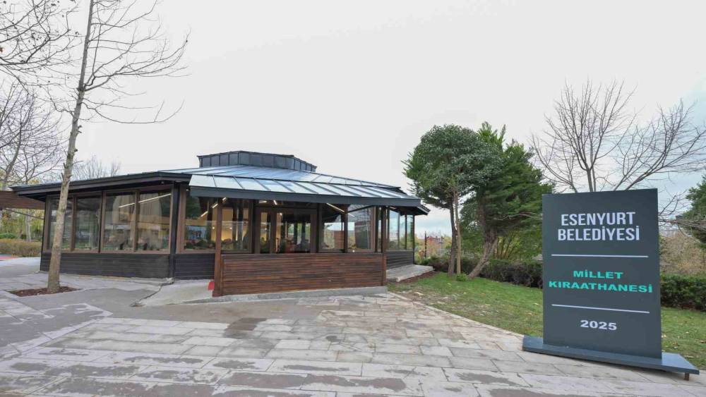 Bu kıraathanede &ccedil;ay 5 lira, muhabbet sınırsız
