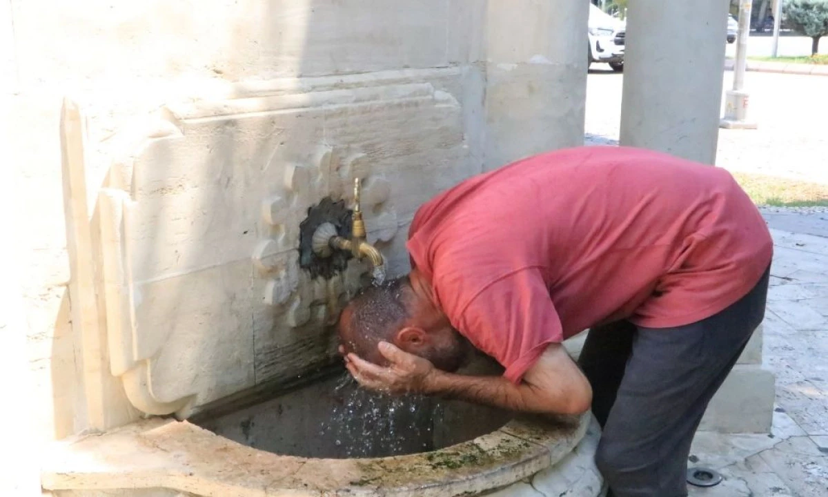 Adana&rsquo;da sıcak hava bunaltıyor