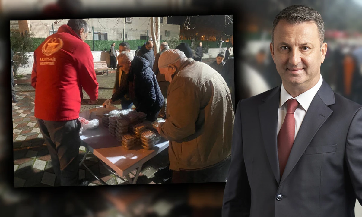 AKHİSAR BELEDİYESİ&rsquo;NDEN VATANDAŞLARINA SICAK İKRAM