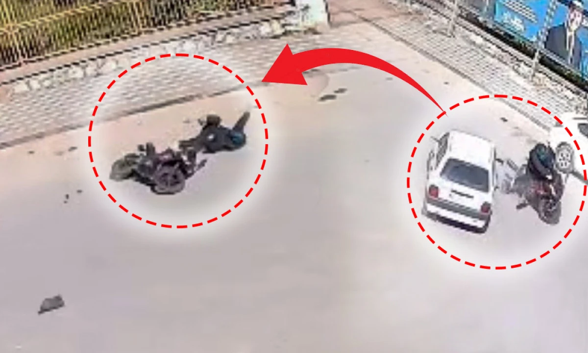 AKHİSAR&rsquo;DA İLGİN&Ccedil; KAZA! S&Uuml;R&Uuml;C&Uuml; &Ouml;L&Uuml;MDEN D&Ouml;ND&Uuml;