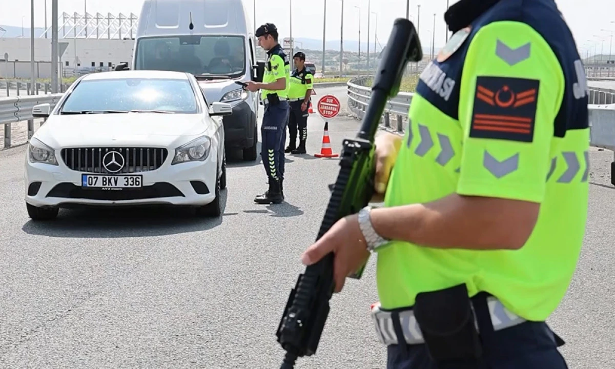 Aksaray Trafik Jandarması Otoyolda Denetimde