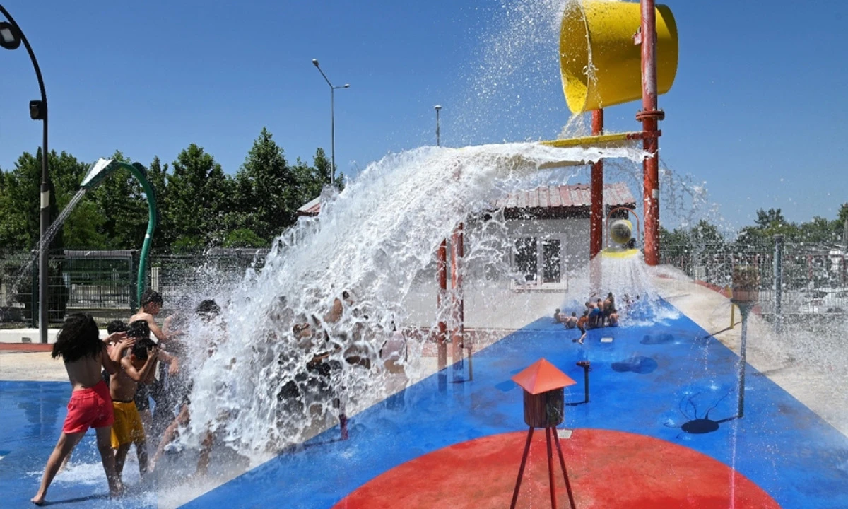 ATAT&Uuml;RK KENT PARK'TA YAZ SEZONU BAŞLADI