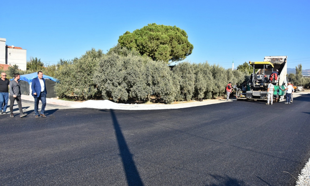 BAŞKAN DUTLULU’DAN ‘ASFALT’ AÇIKLAMASI: 15 YILDA YAPILMAYAN 5 YILDA YAPILDI 