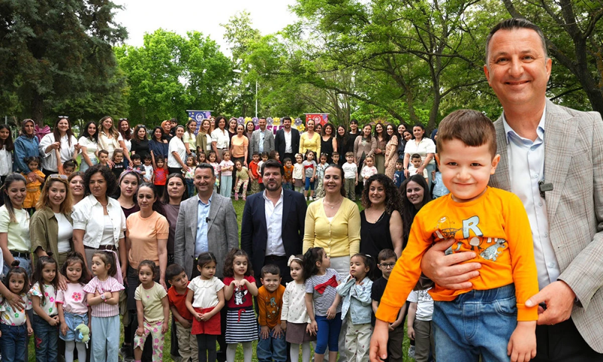 BAŞKAN KAYSERİLİ ANNELER VE ÇOCUKLARLA BULUŞTU