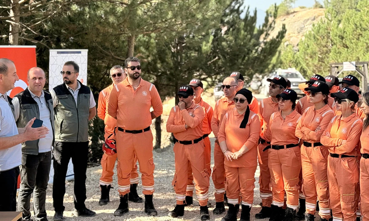 Bolu’da Arama Kurtarma Derneklerine Orman Yangını Eğitimi Verildi