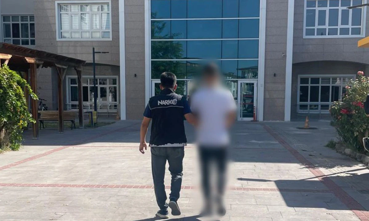 Burdur’da Zehir Ticareti Yapan Şüpheli Tutuklandı