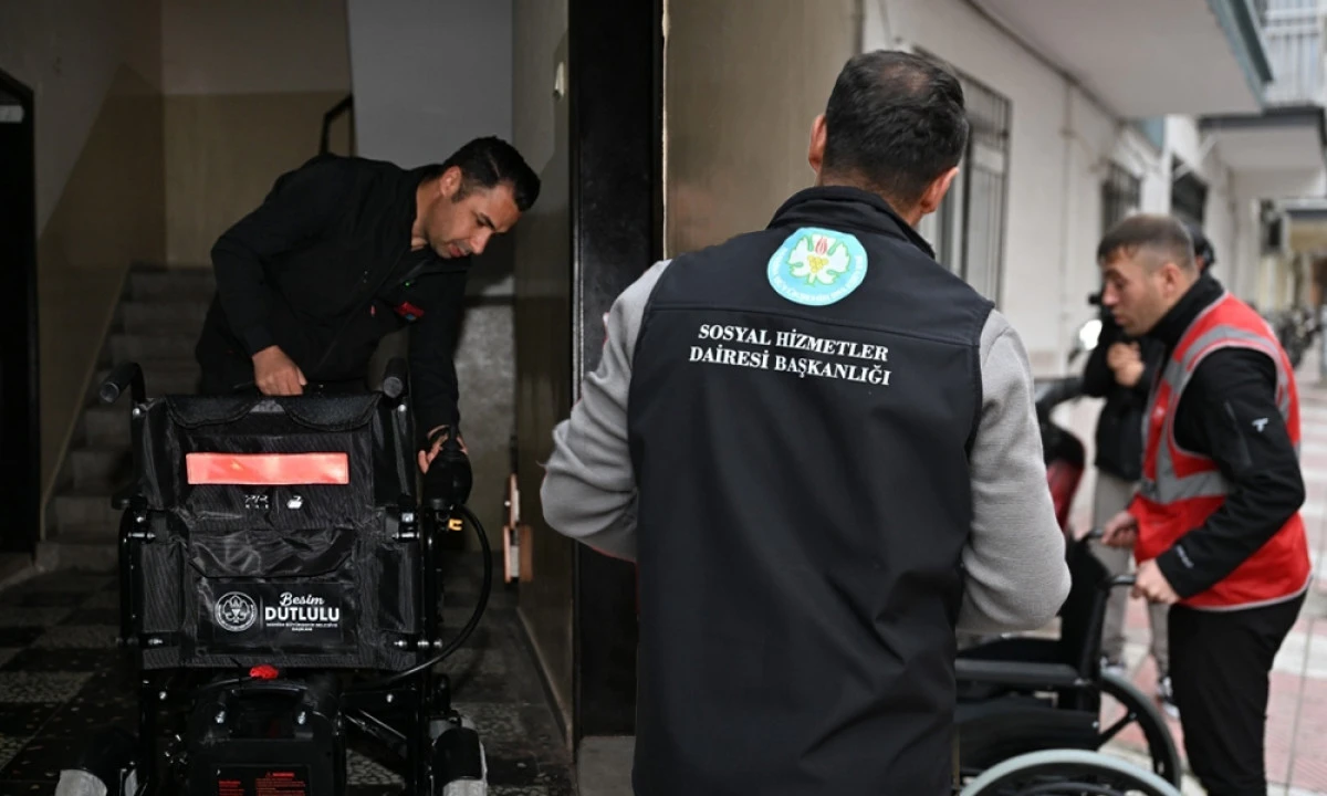 BÜYÜKŞEHİR’DEN MEDİKAL MALZEME DESTEĞİ