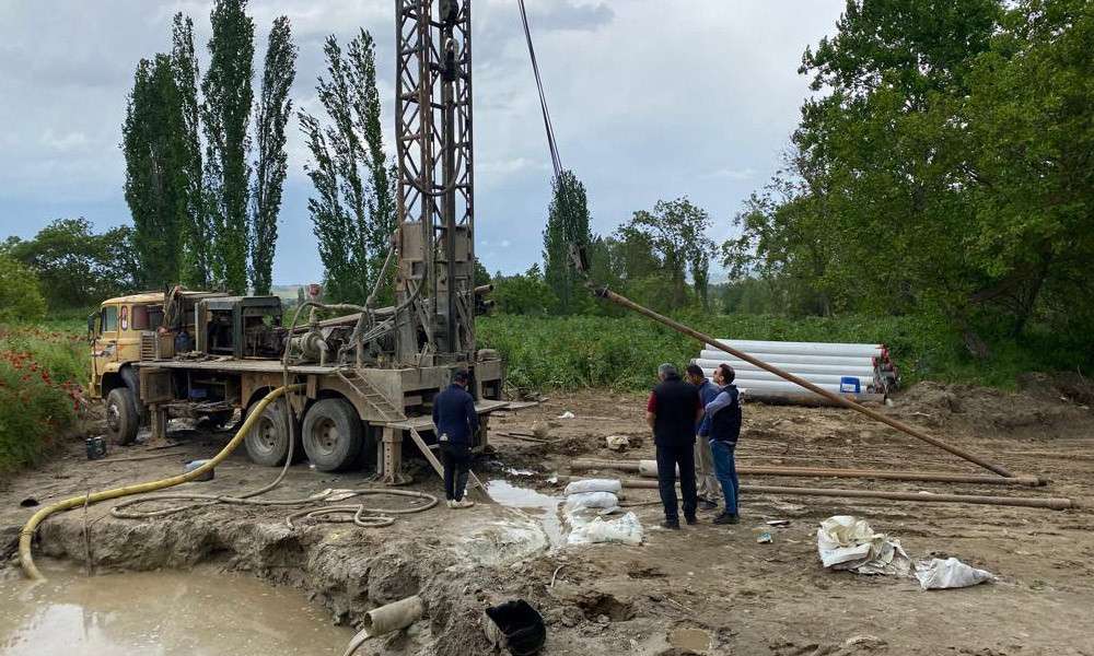 Büyükşehir’den Sarıgöl’e sondaj desteği