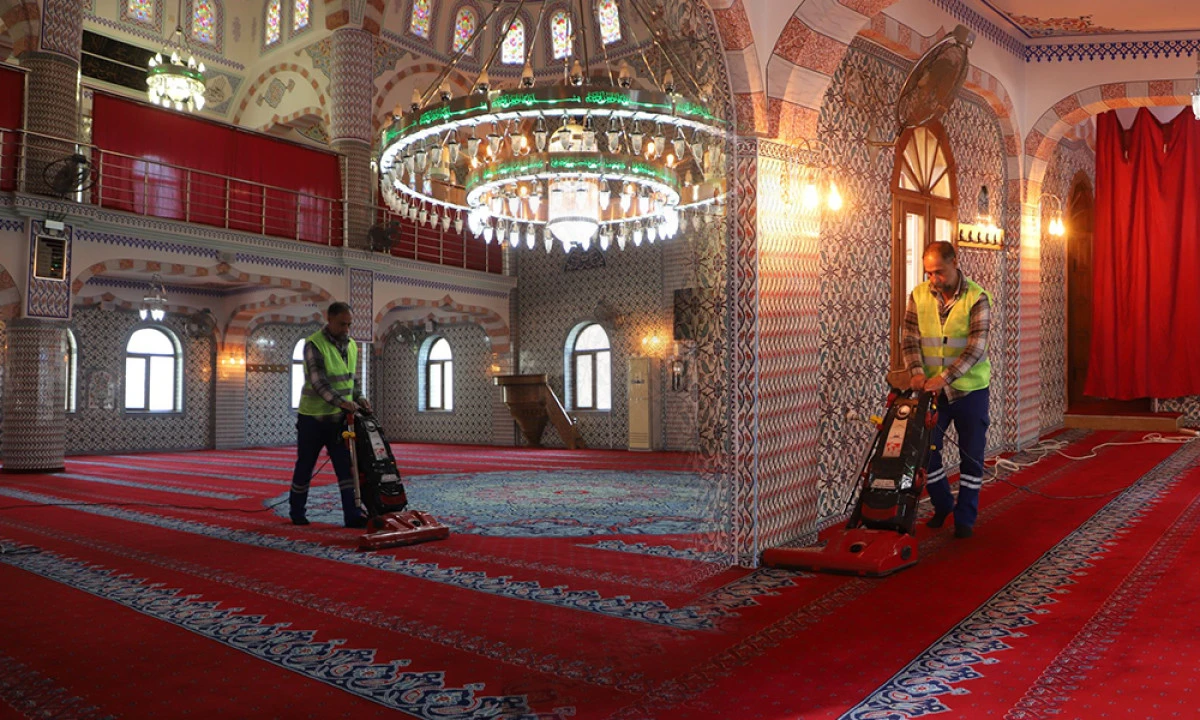 CAMİLERDE RAMAZAN MESAİSİ