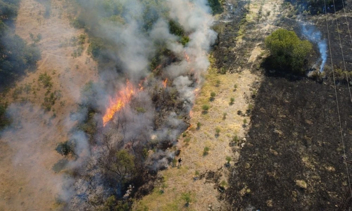DEMİRCİ'DEKİ ORMAN YANGINI SÖNDÜRÜLDÜ