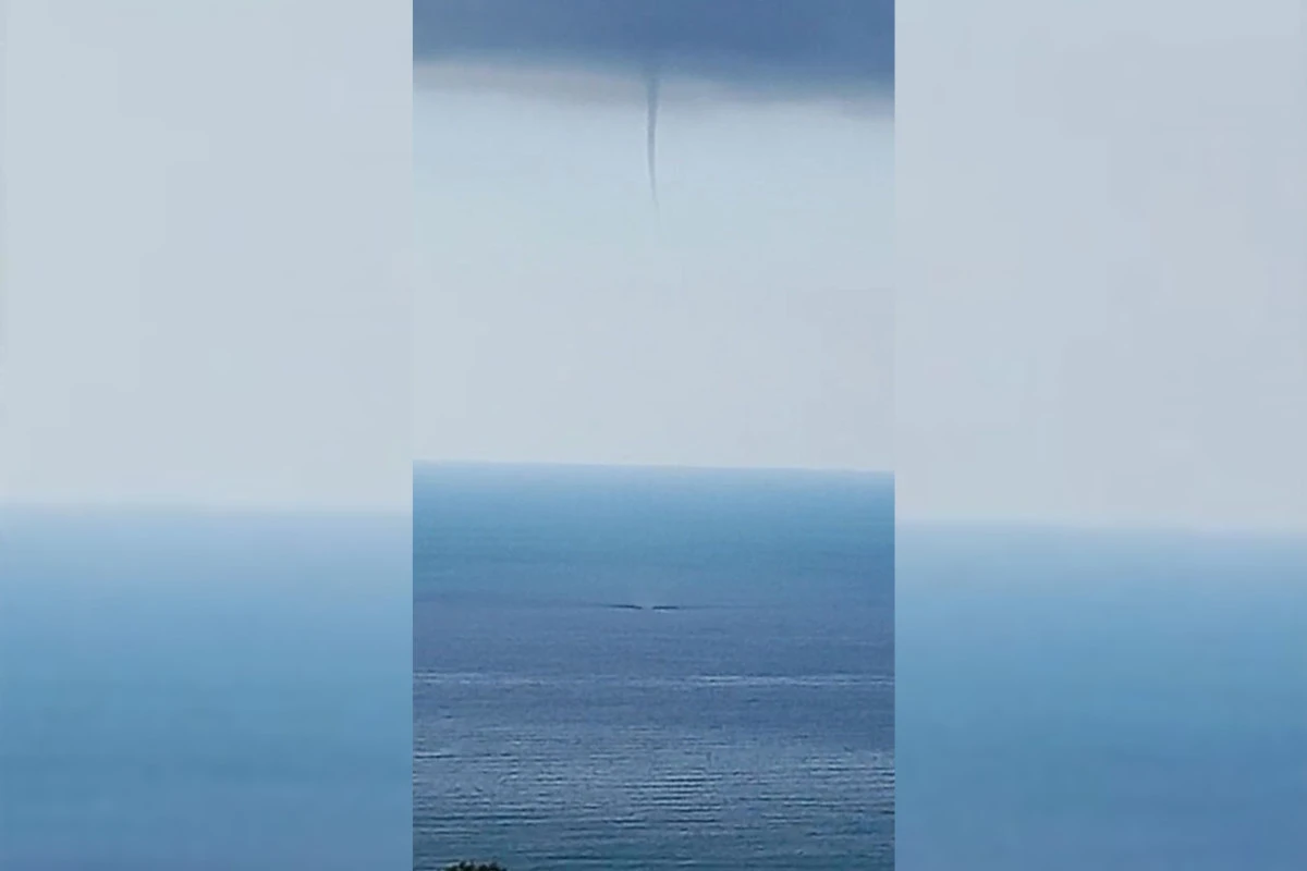 Denizdeki hortumu cep telefonları ile kaydettiler, böyle yorumladılar