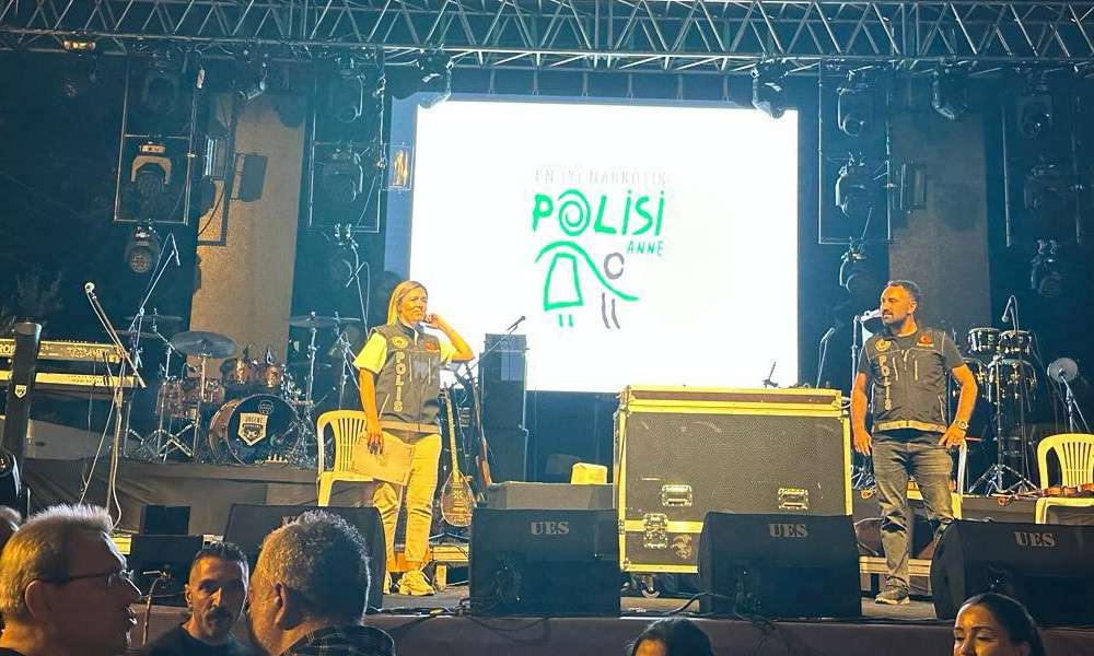 Emniyet ekipleri konseri fırsat bildi, 7 bin kişi bilgilendirildi   