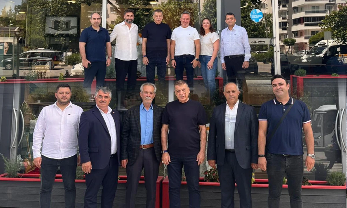 ERDİNÇ YUMRUKAYA'YA 51. YIL ZİYARETLERİ SÜRÜYOR