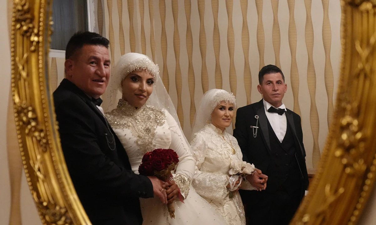 Fas’tan Bayburt’a Uzanan Aşk Hikayesi: İki Kardeş Çifte Düğünle Dünyaevine Girdi