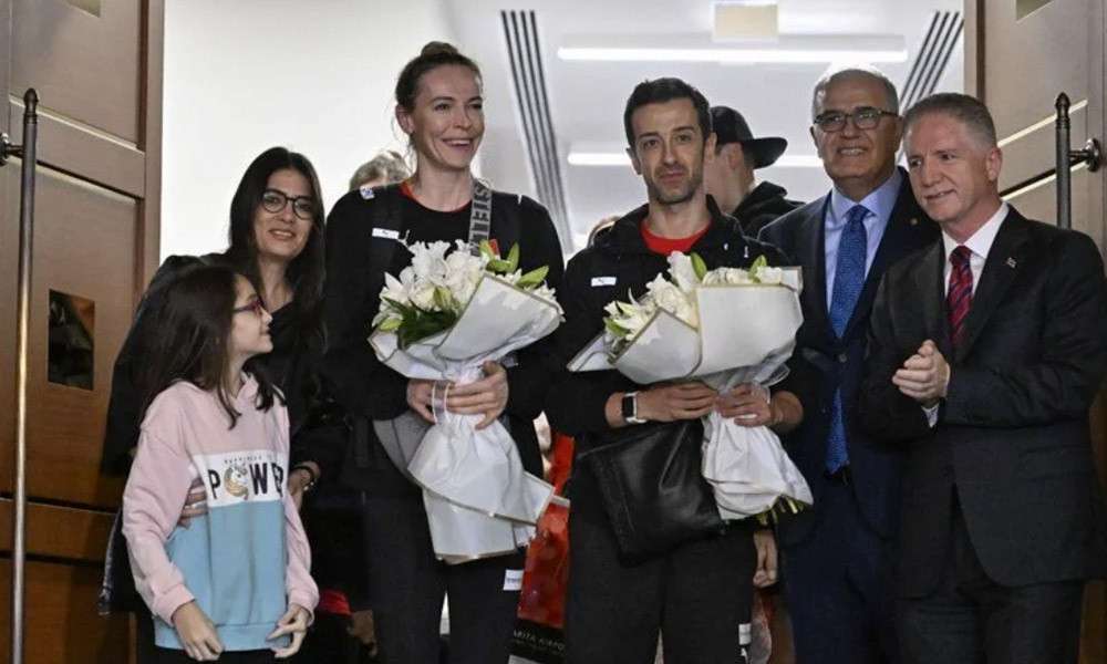 FİLENİN SULTANLARI, T&Uuml;RKİYE'YE D&Ouml;ND&Uuml;