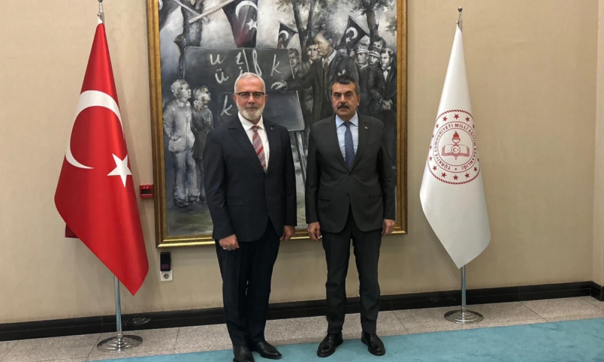 G&Ouml;RDES&rsquo;E EĞİTİM YATIRIMINI BAHADIR YENİŞEHİRLİOĞLU DUYURDU