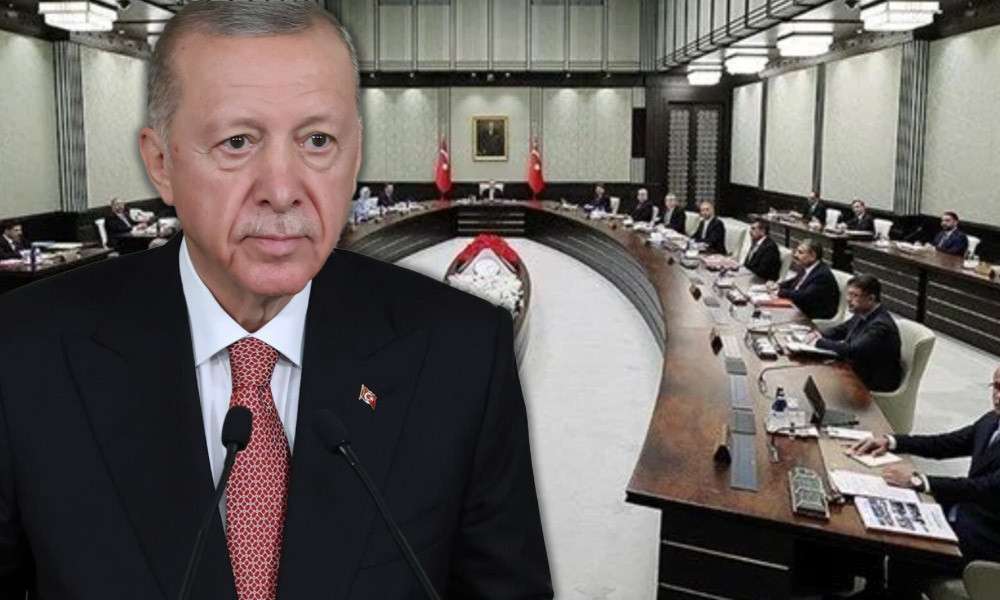 KABİNE BUG&Uuml;N TOPLANIYOR: G&Uuml;NDEM EMEKLİ MAAŞLARI VE VERGİSİZ TELEFON