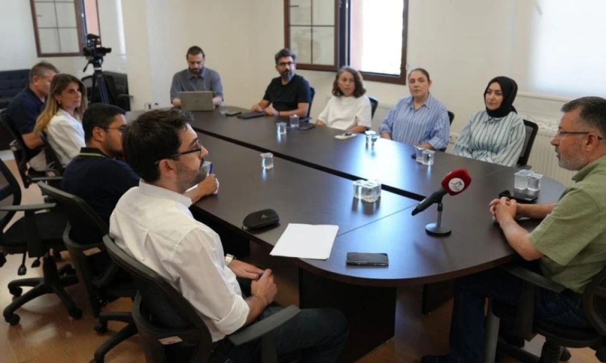 KB&Uuml;&rsquo;de yeni d&ouml;nem hedefleri İletişim Fak&uuml;ltesinde ele alındı