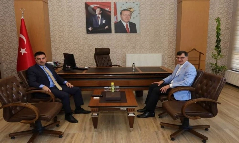 K&uuml;tahya Belediye Başkanı Kahveci&rsquo;den Vali Yardımcılarına ziyaret