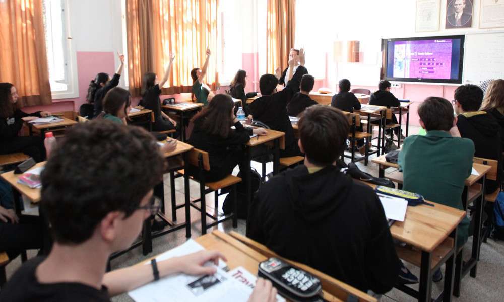 LİSELERDE &lsquo;SINIF TEKRARI&rsquo; KARARI RESMİ GAZETEDE 