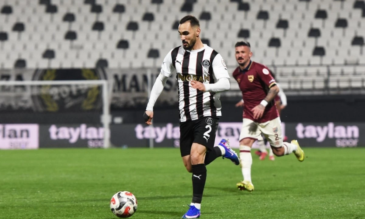 MANİSA FK'DAN TARİHİ D&Ouml;N&Uuml;Ş