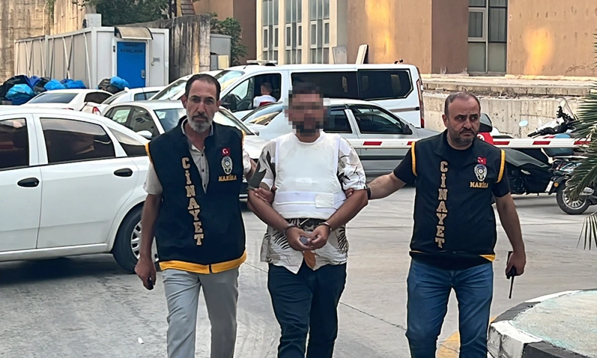 MANİSA'DAKİ &Ccedil;İFTE CİNAYETİN Ş&Uuml;PHELİSİ İZMİR'DE YAKALANDI