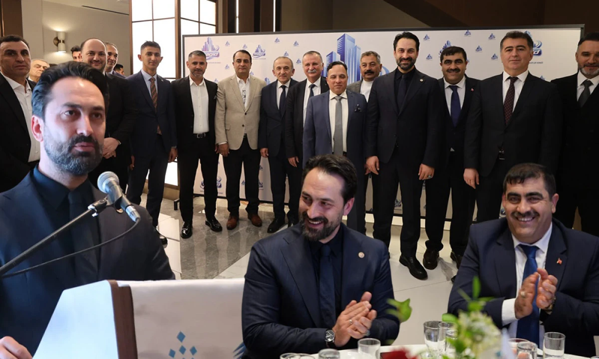 MANİSA&rsquo;NIN GELECEĞİ MAGİD İFTARINDA ŞEKİLLENDİ