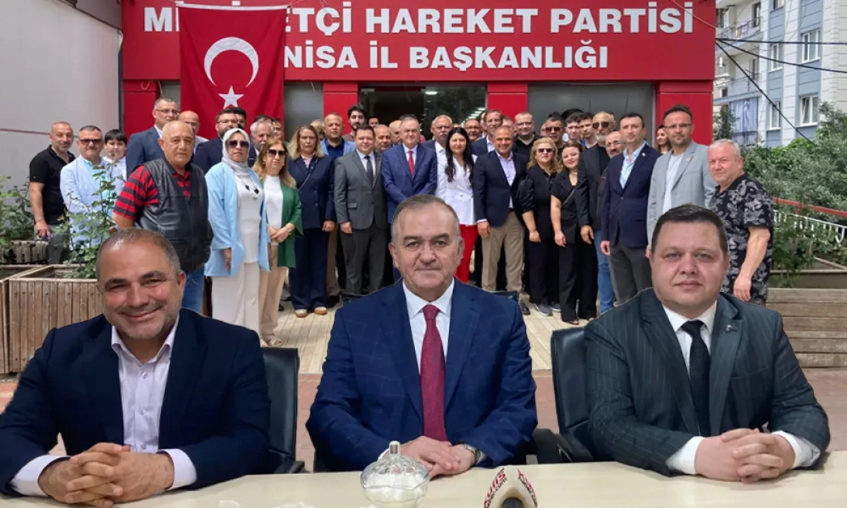 MHP MANİSA İL TEŞKİLATINDA BAYRAMLAŞMA HEYECANI