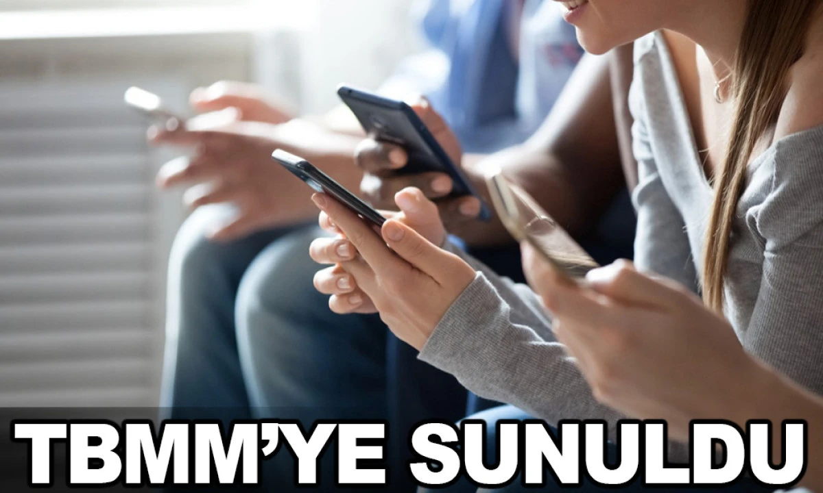 ÖĞRENCİLERE ÖTV'SİZ AKILLI TELEFON İMKANI