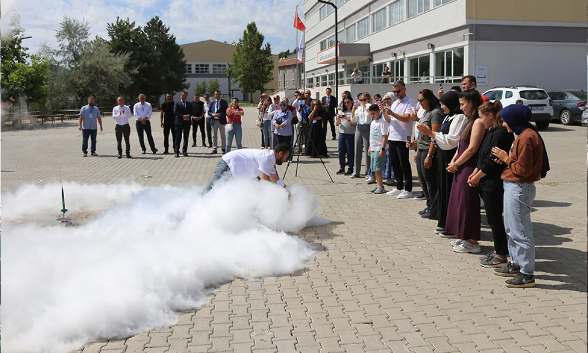 Özel Eğitim Öğretmenleri Bu Projeyle Bilim ve Teknoloji Tabanlı Öğretim Becerilerini Geliştiriyor