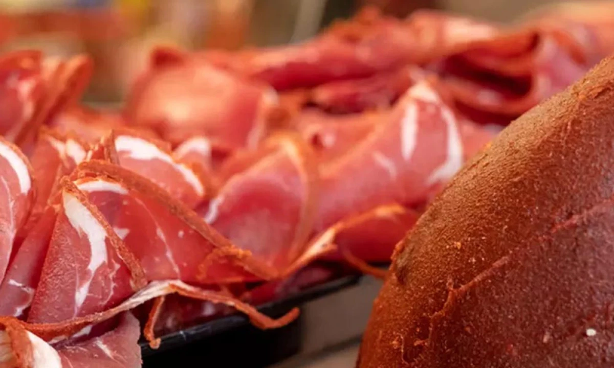 PASTIRMADA 50 BİN KANSER VAKASI