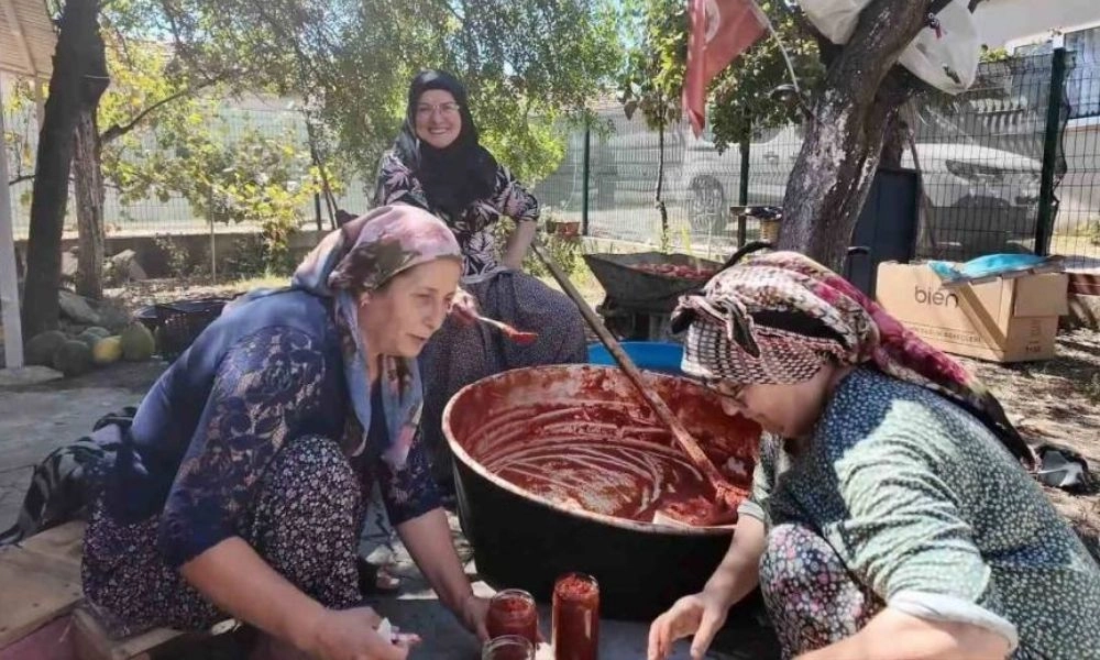 Sal&ccedil;a kaynıyor, komşuluk pekişiyor