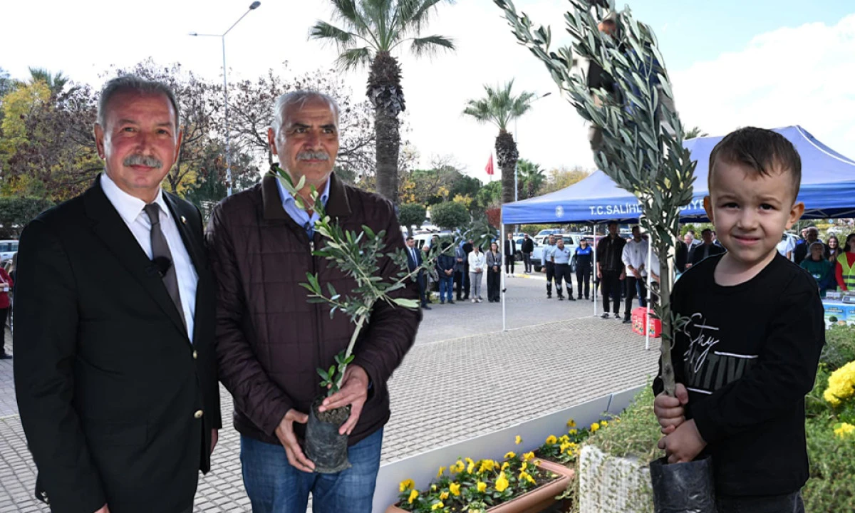 SALİHLİ’DEN KAMPANYAYA YOĞUN DESTEK